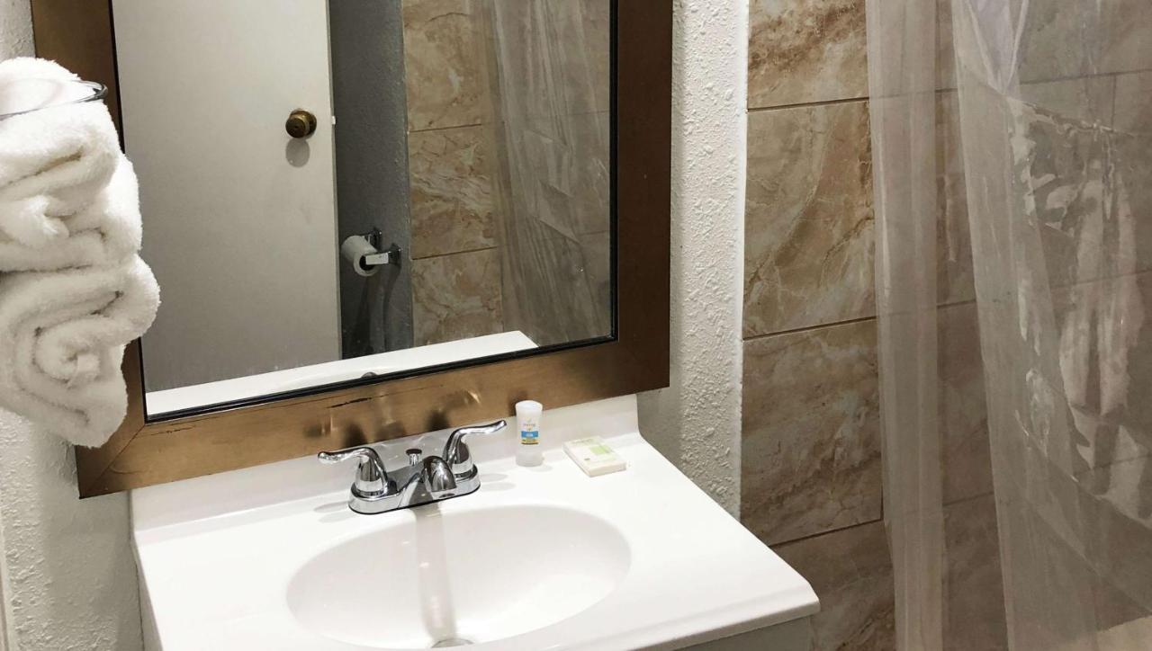 Lucky Vista Motel Campbellsville Экстерьер фото
